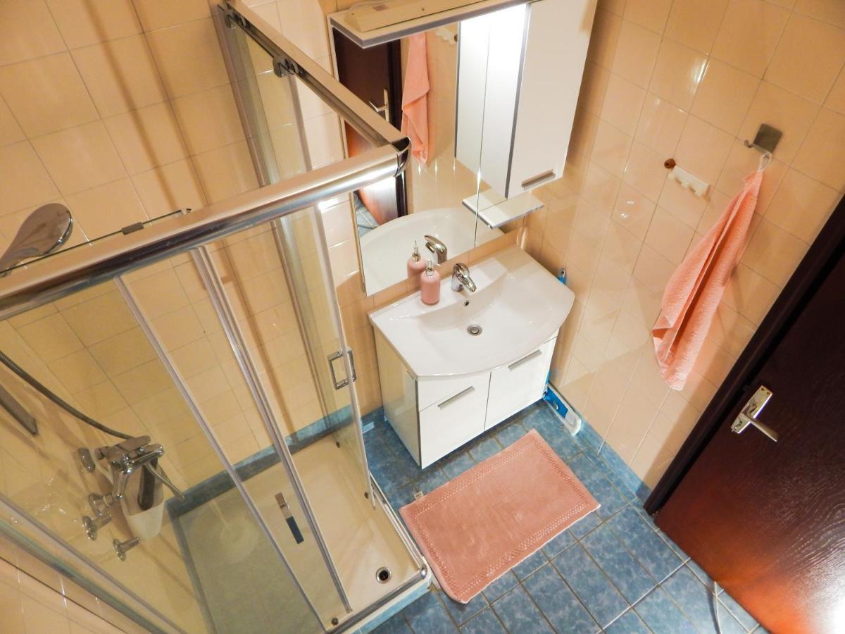 Apartmani Jutro Novalja Eksteriør billede